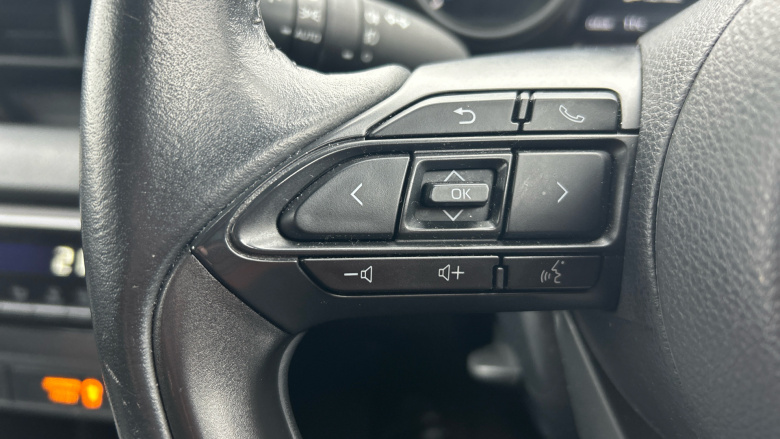 Toyota Yaris 1.5 Hybrid Design 5dr CVT Hybrid Hatchback